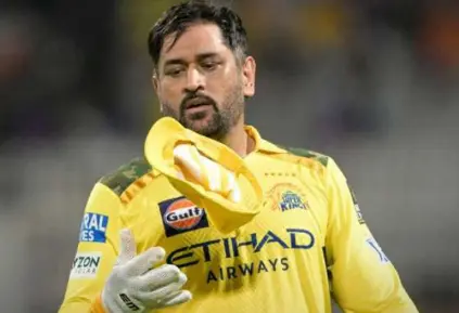 MS Dhoni Reaches 350 Sixes in His T20 Career